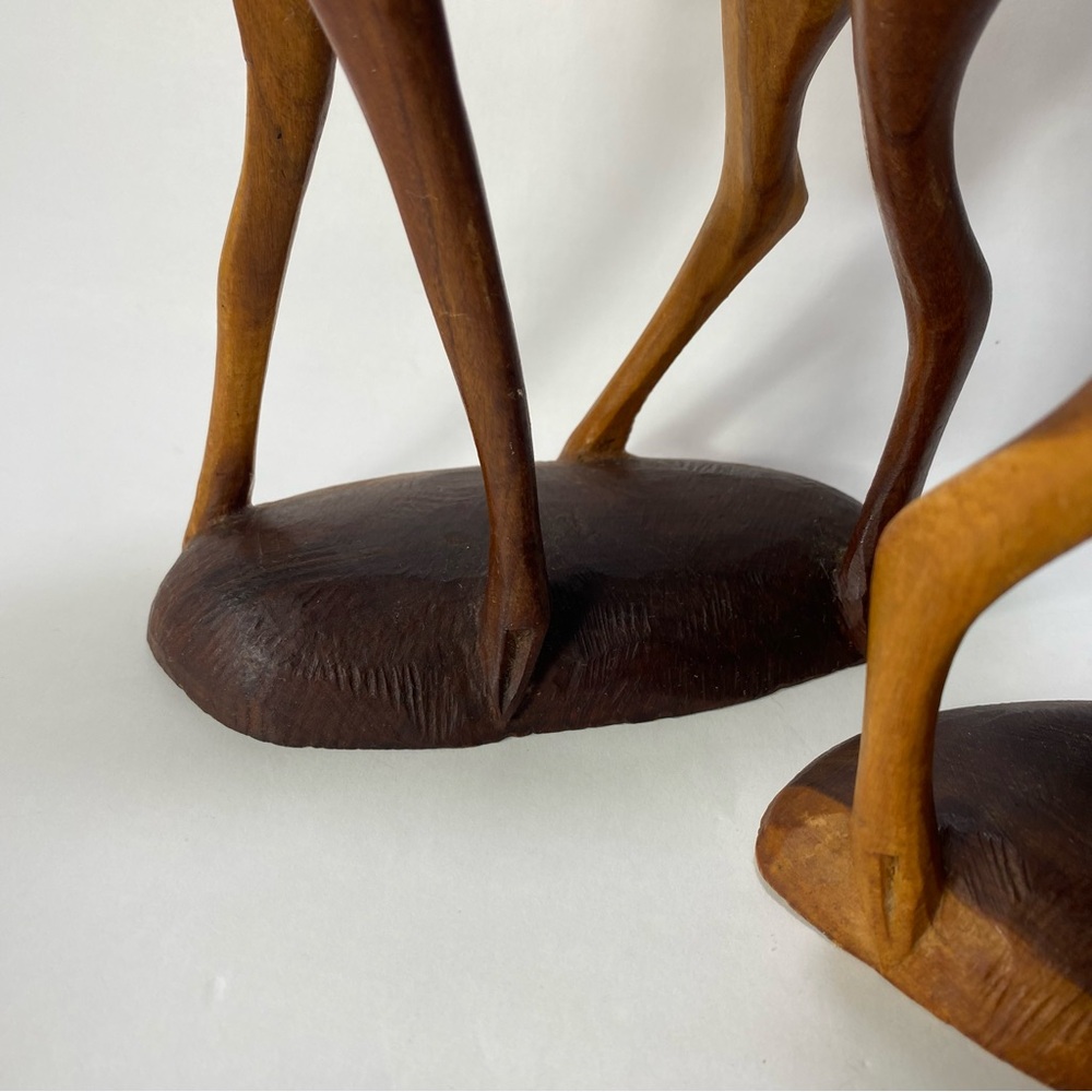 🎉LAST CALL🎉 2 MCM 14" Vintage Hand Carved Wooden Antelope Gazelle Sculptures - Picture 5 of 16